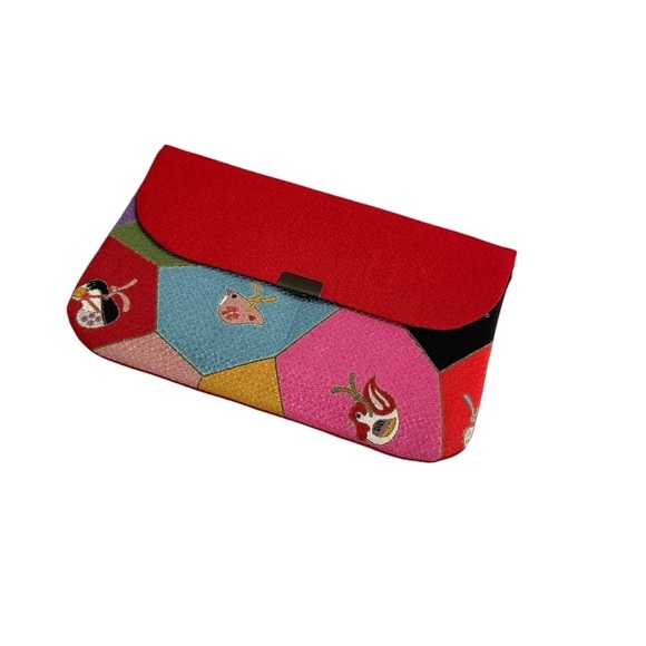 JAPANESE
KIMONO / VINTAGE POUCH / CHIRIMEN / BIRDS - Picture 2 of 11